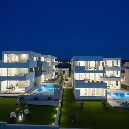 נובליה Apartments & Rooms Pool Villas Maris מראה חיצוני תמונה