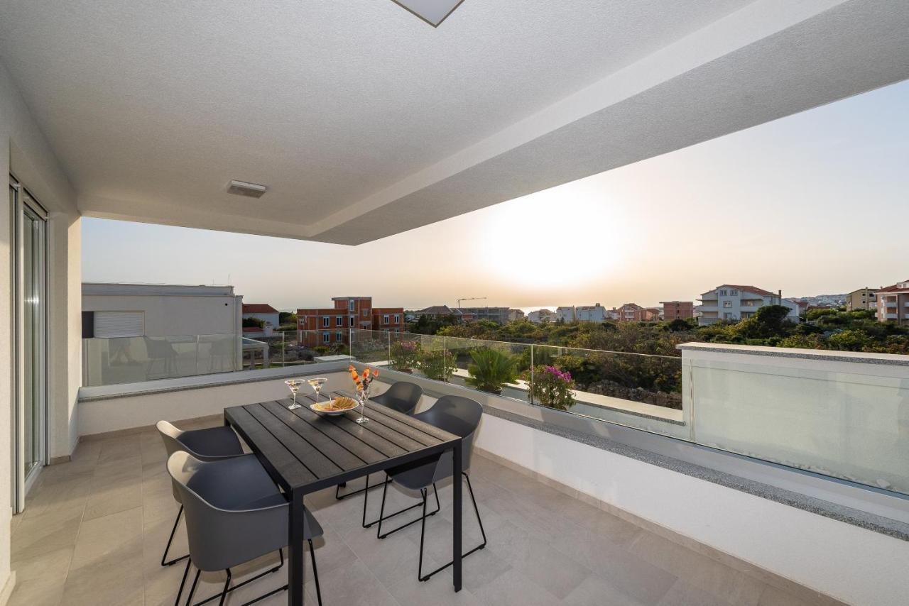 נובליה Apartments & Rooms Pool Villas Maris מראה חיצוני תמונה