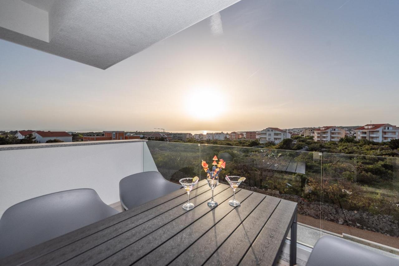 נובליה Apartments & Rooms Pool Villas Maris מראה חיצוני תמונה