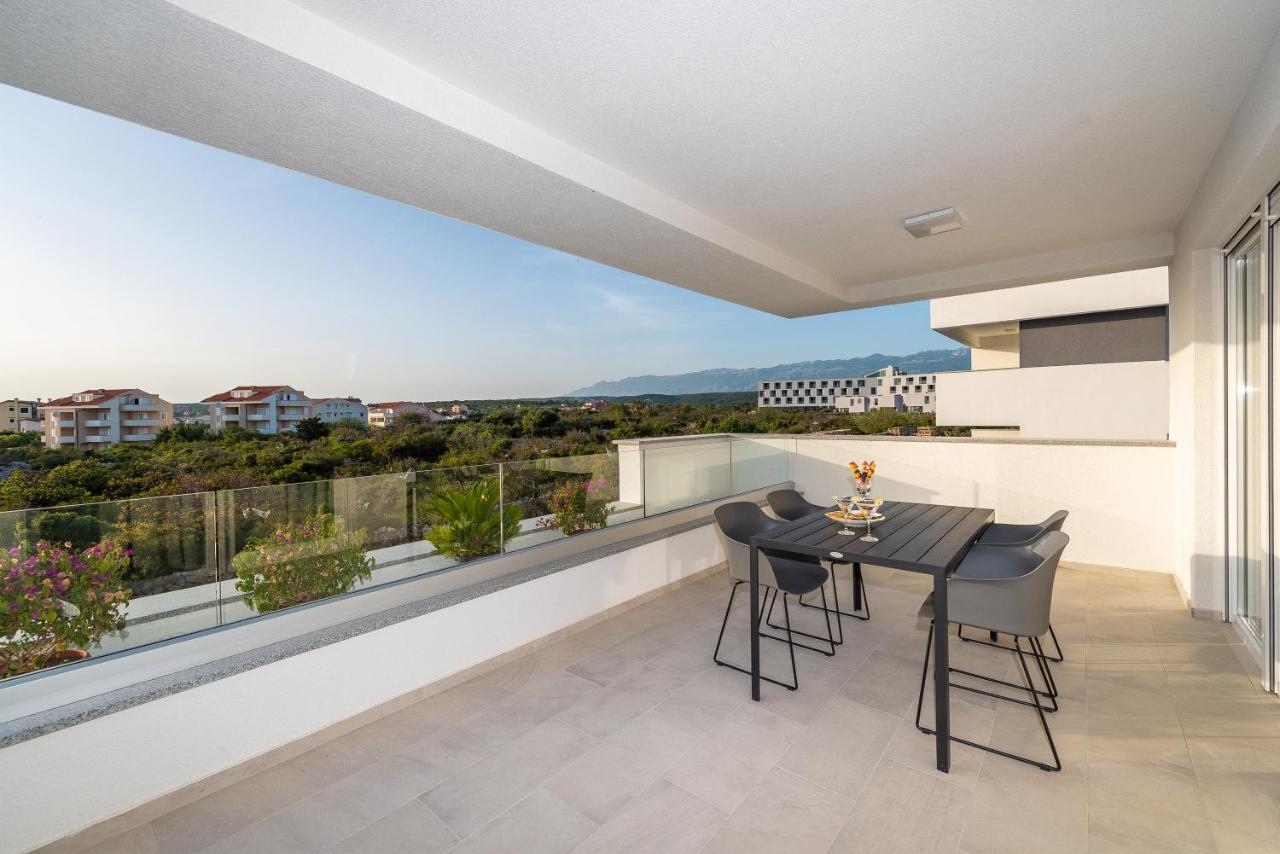 נובליה Apartments & Rooms Pool Villas Maris מראה חיצוני תמונה