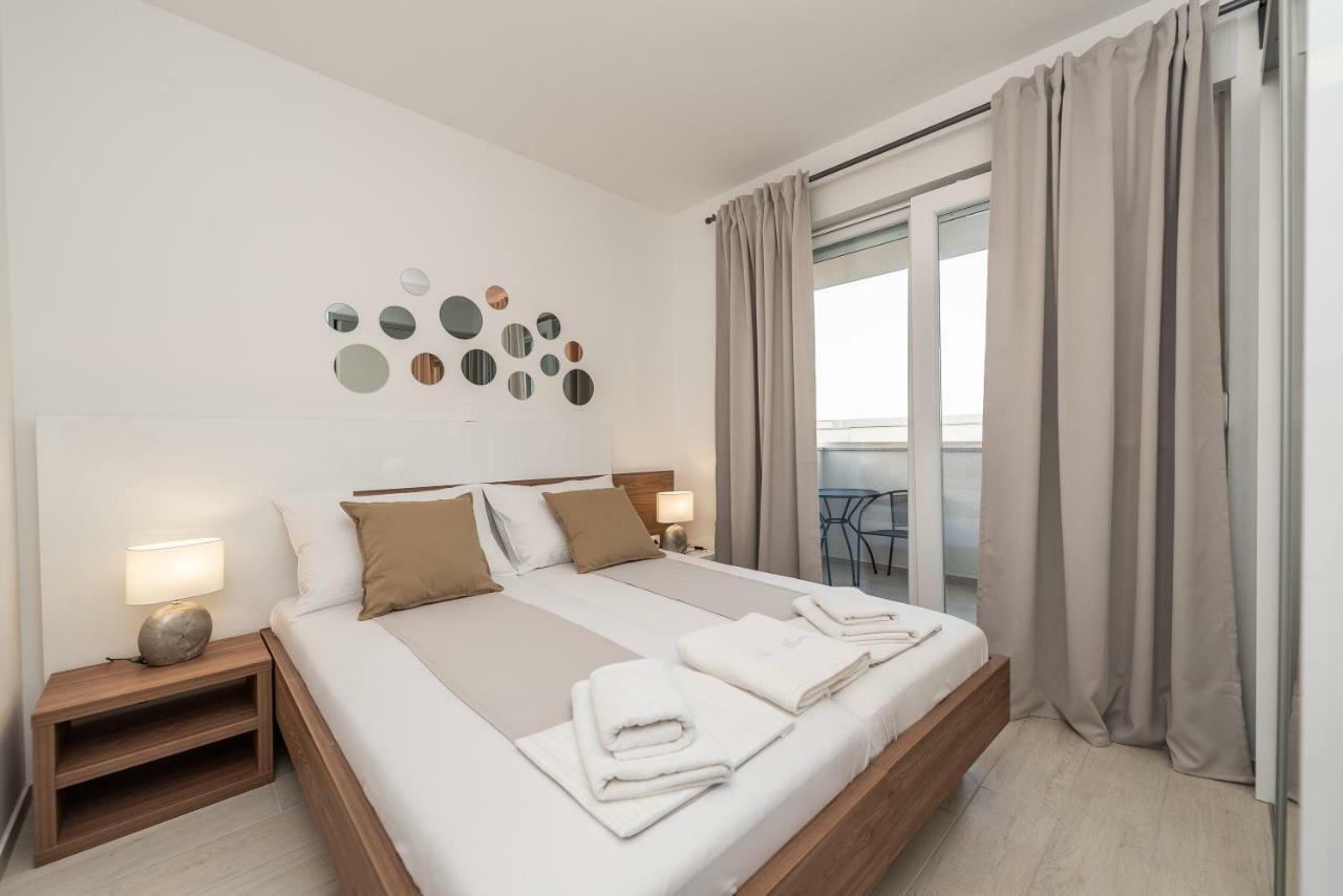 נובליה Apartments & Rooms Pool Villas Maris מראה חיצוני תמונה
