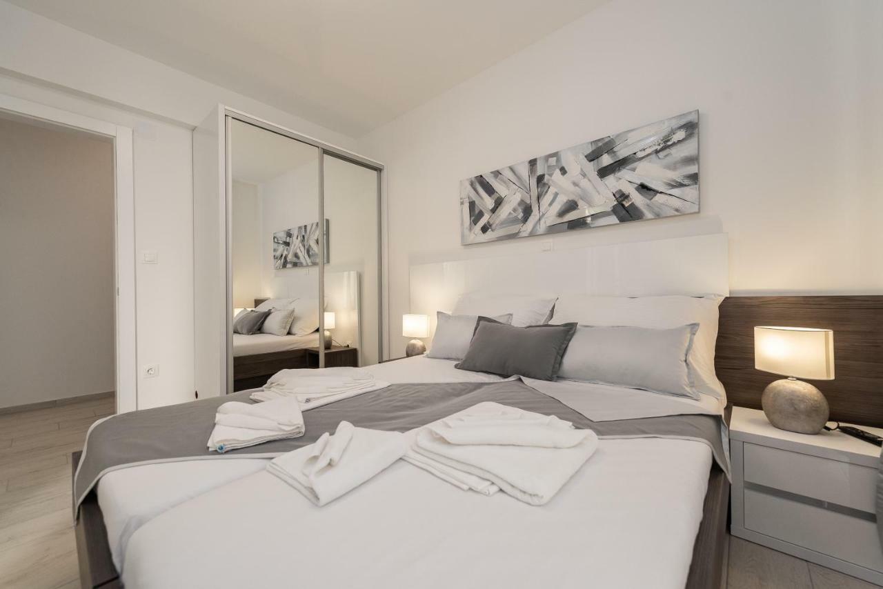 נובליה Apartments & Rooms Pool Villas Maris מראה חיצוני תמונה