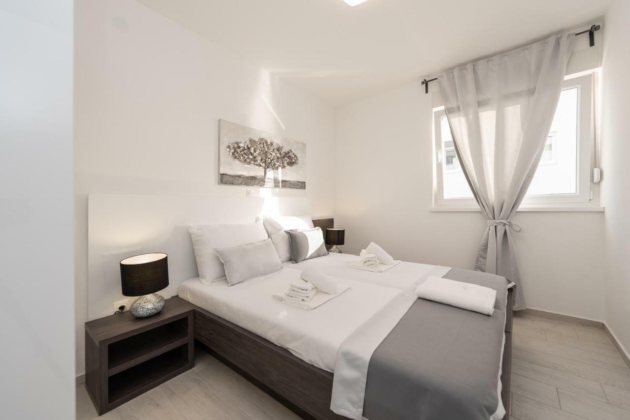 נובליה Apartments & Rooms Pool Villas Maris מראה חיצוני תמונה